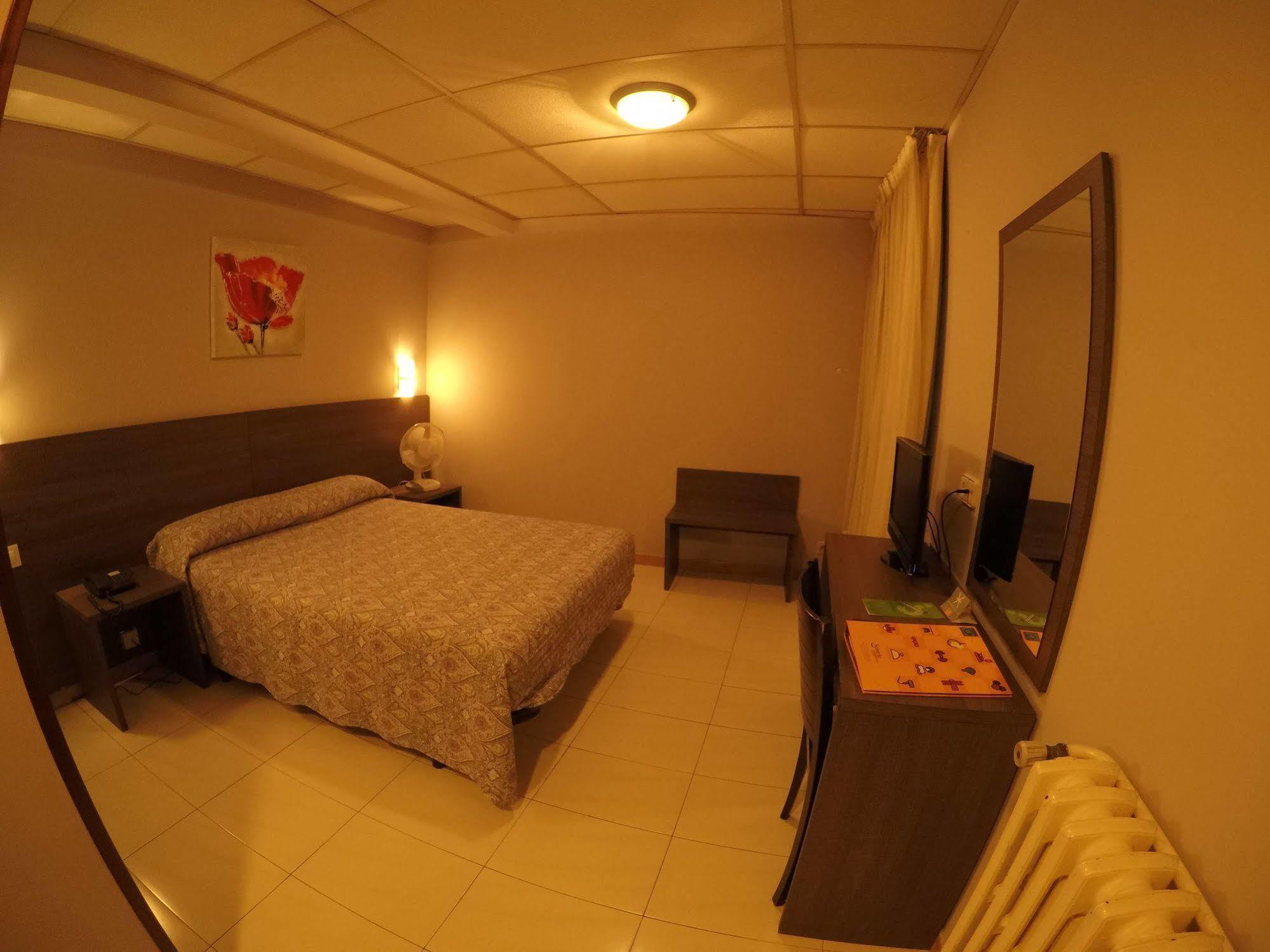 Somriu Hotel City M28 Andorra la Vella Kültér fotó